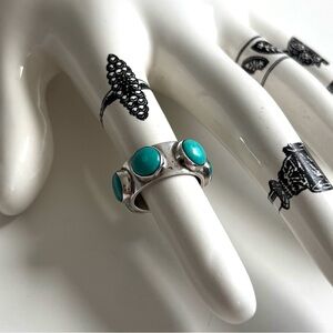 Sterling Silver Ring with Turquoise Stones Size 7